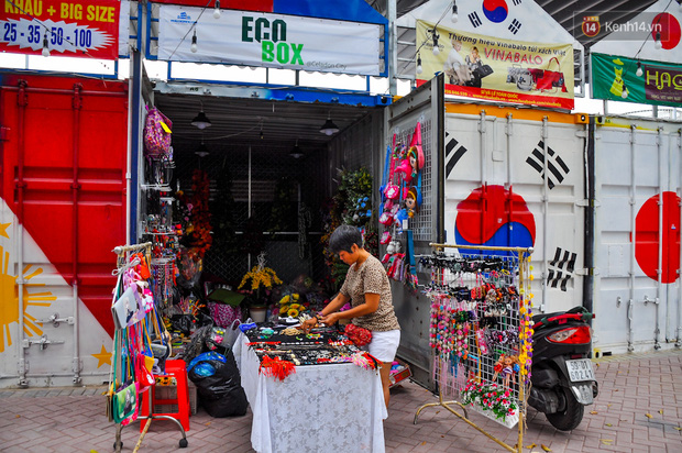 Khu chợ làm bằng container đẹp lộng lẫy giữa lòng Sài Gòn - Ảnh 9